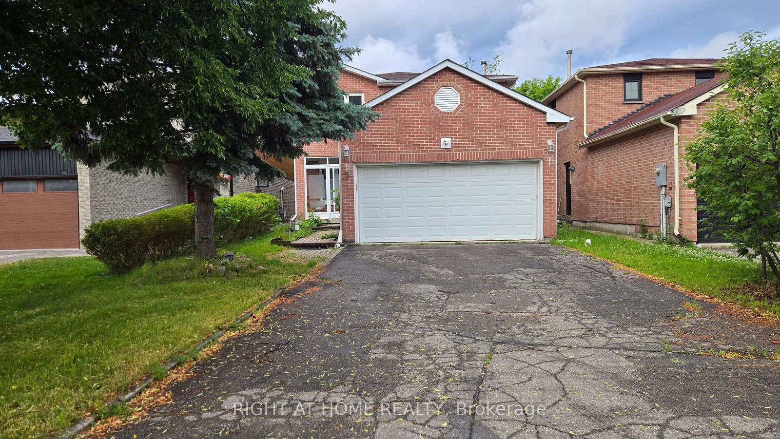 5-constellation-crescent-richmond-hill-ontario-n13445740