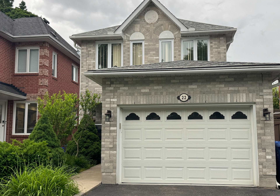 22-cashel-court-aurora-ontario-n13445786