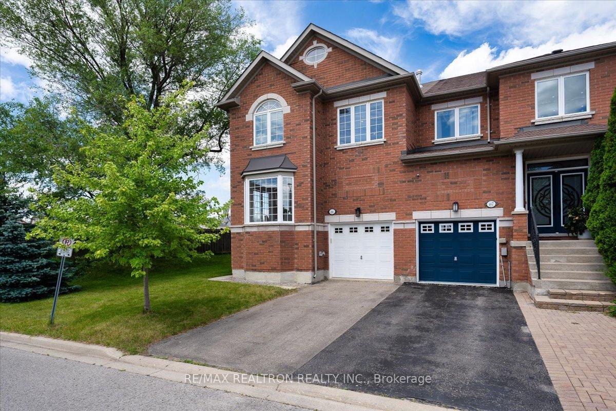 8-townwood-drive-richmond-hill-ontario-n13445850