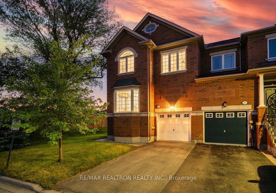 8-townwood-drive-richmond-hill-ontario-n13445850