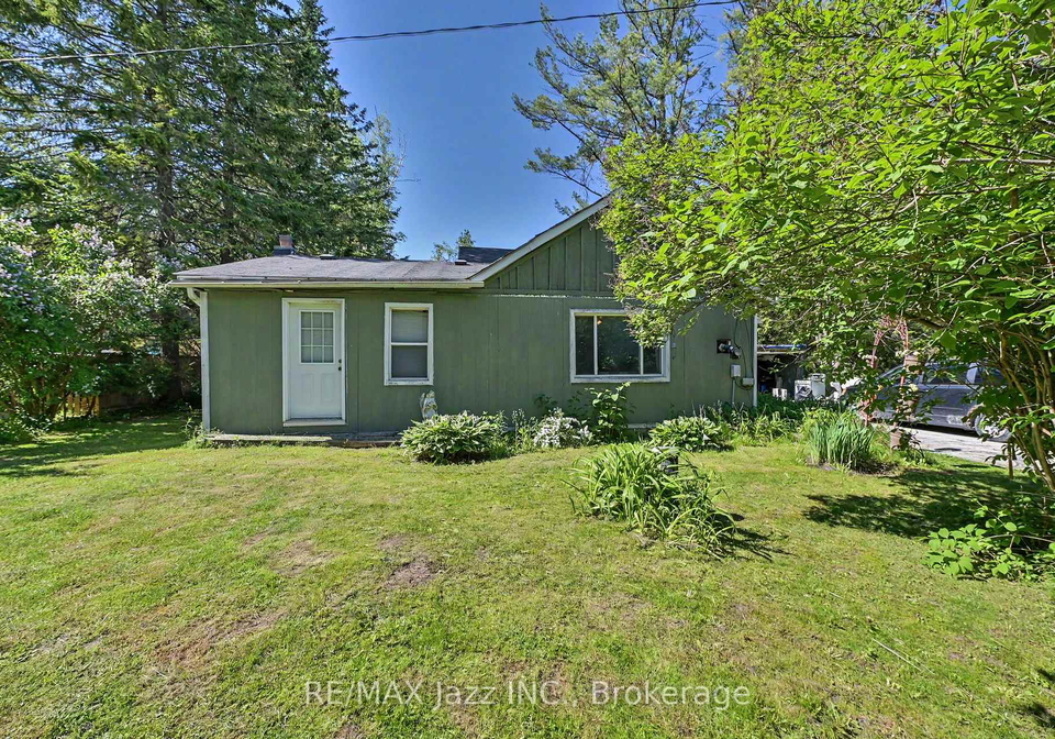 4-hubbard-street-georgina-ontario-n13446672