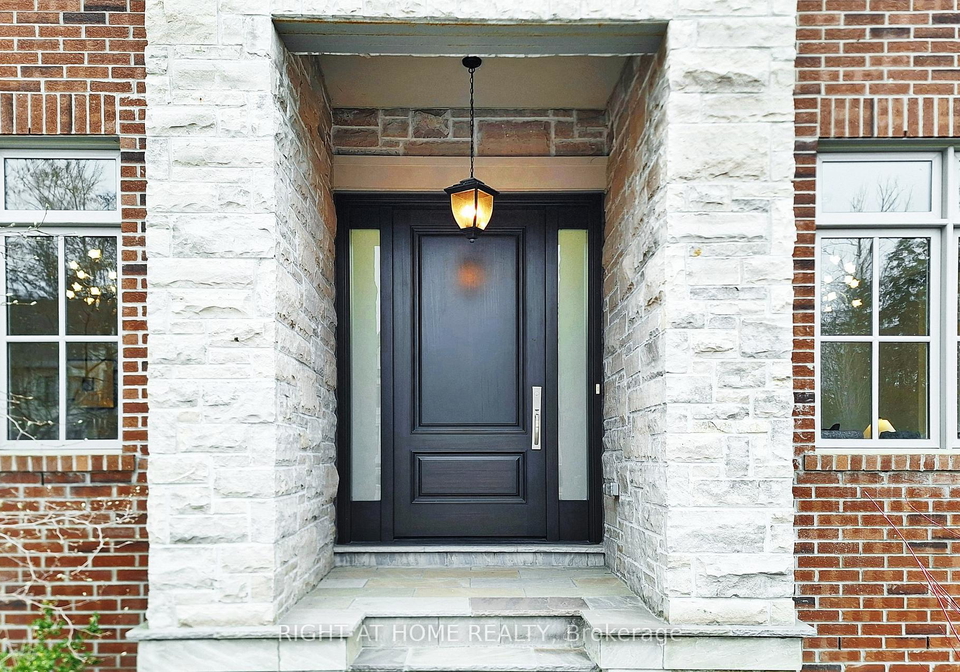 15-davina-circle-aurora-ontario-n13446940