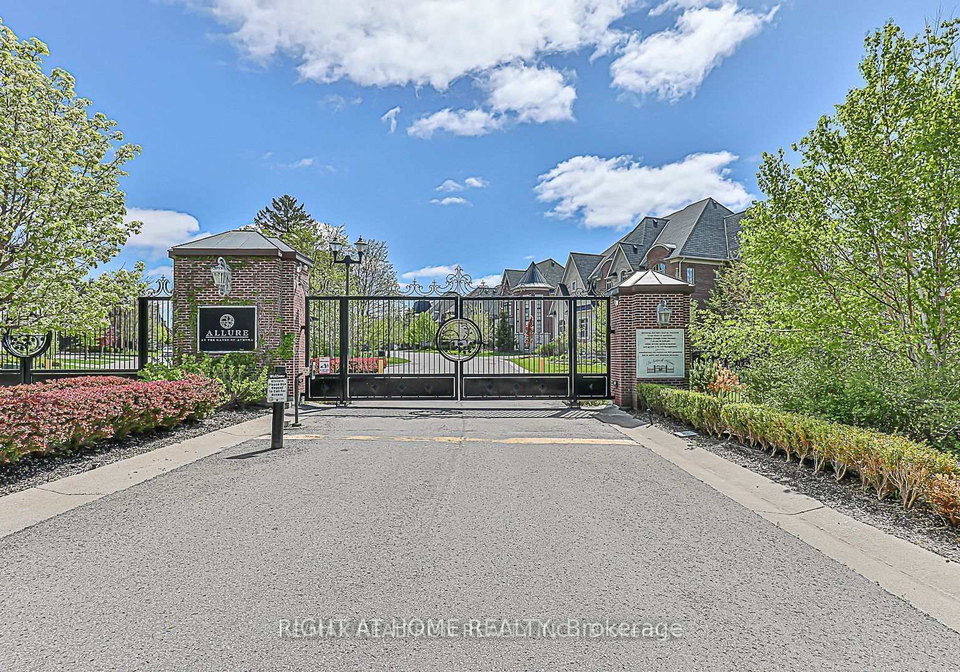 15-davina-circle-aurora-ontario-n13446940