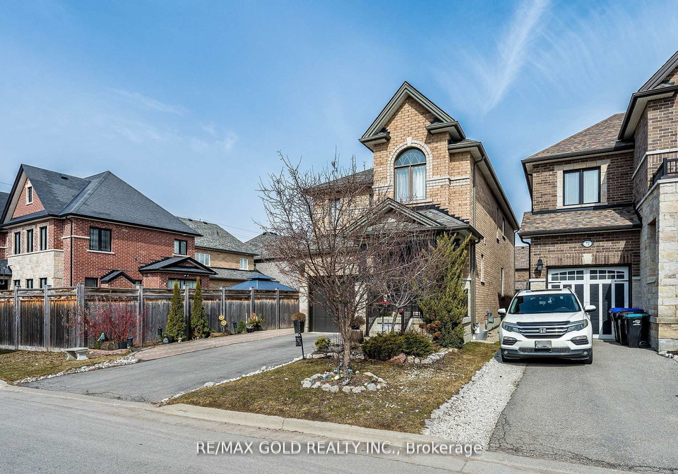 74-walker-boulevard-new-tecumseth-ontario-n13447062