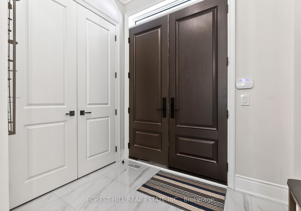 9-quasar-avenue-richmond-hill-ontario-n13447478
