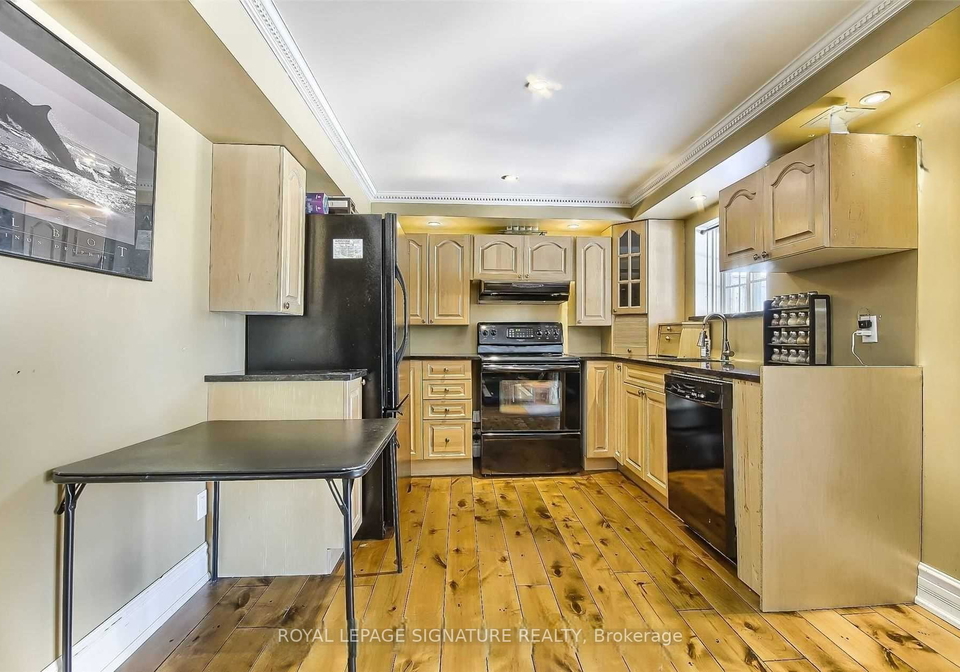 687-shanahan-boulevard-newmarket-ontario-n13447596