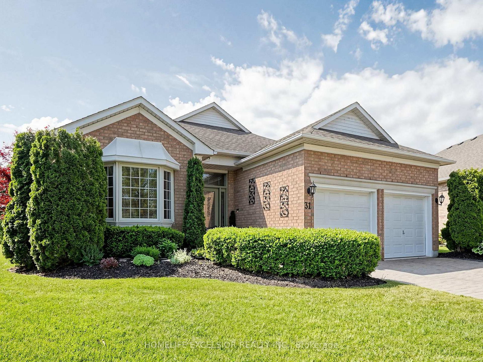 31-sneads-green-whitchurch-stouffville-ontario-n13447682