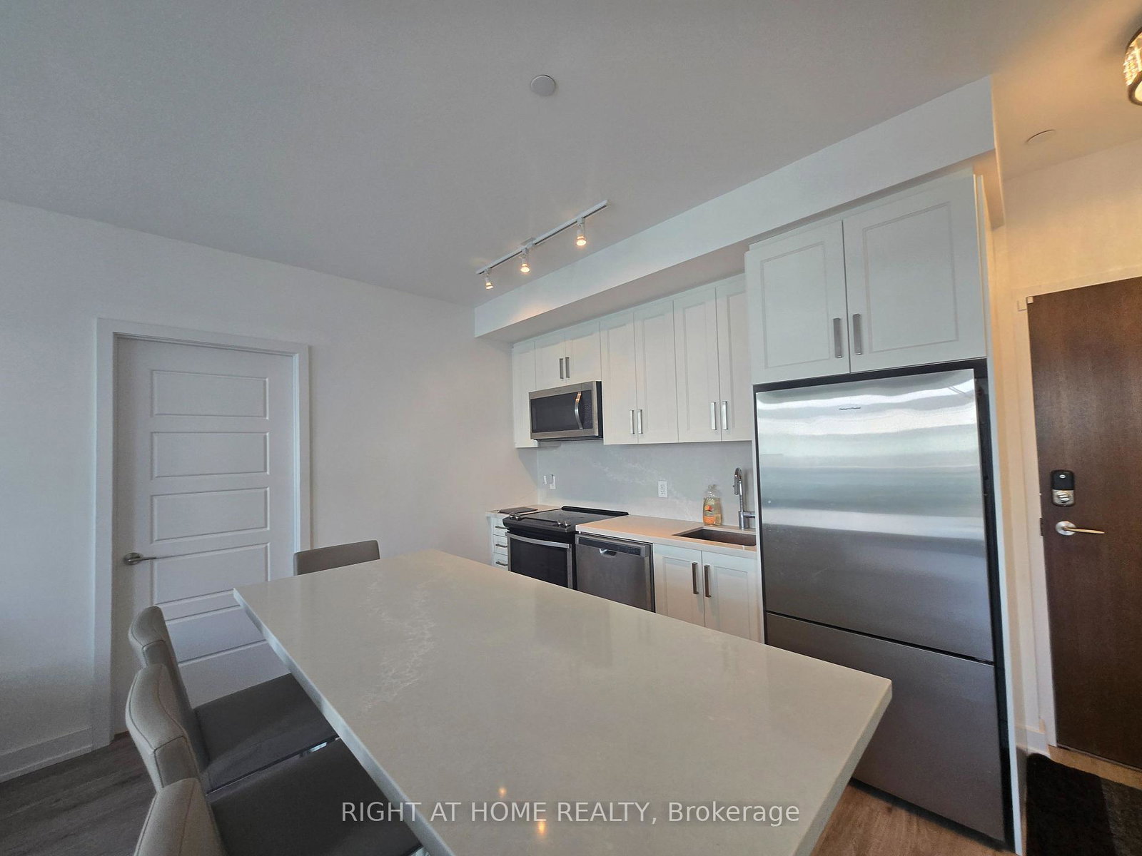 301-sea-ray-avenue-innisfil-ontario-n13447754