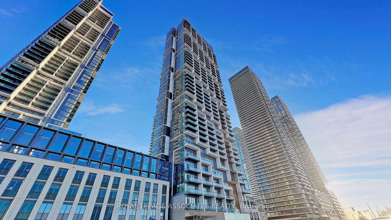 1000-portage-parkway-vaughan-ontario-n13447758