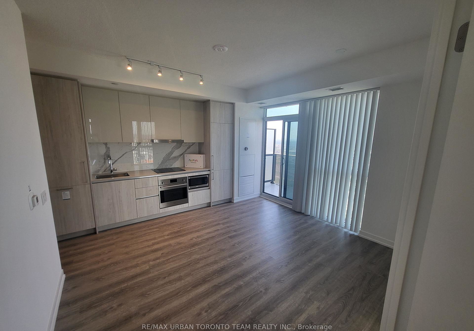 195-commerce-street-vaughan-ontario-n13448214