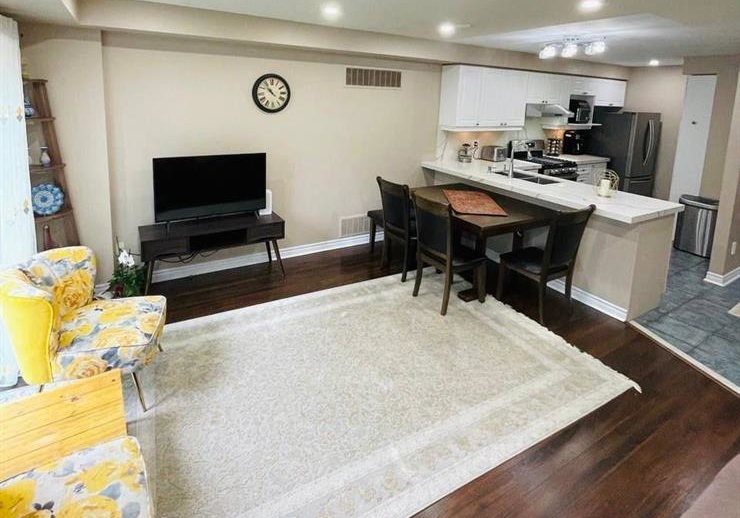 691-limpert-terrace-newmarket-ontario-n13448414