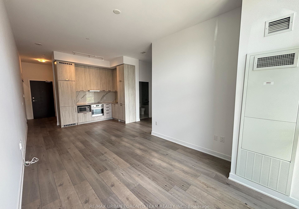 38-honeycrisp-crescent-vaughan-ontario-n13448748