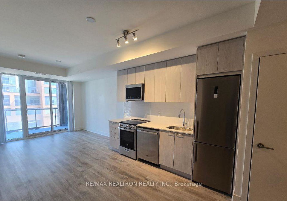 185-deerfield-road-newmarket-ontario-n13448796