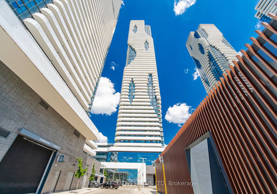 225-commerce-street-vaughan-ontario-n13448998