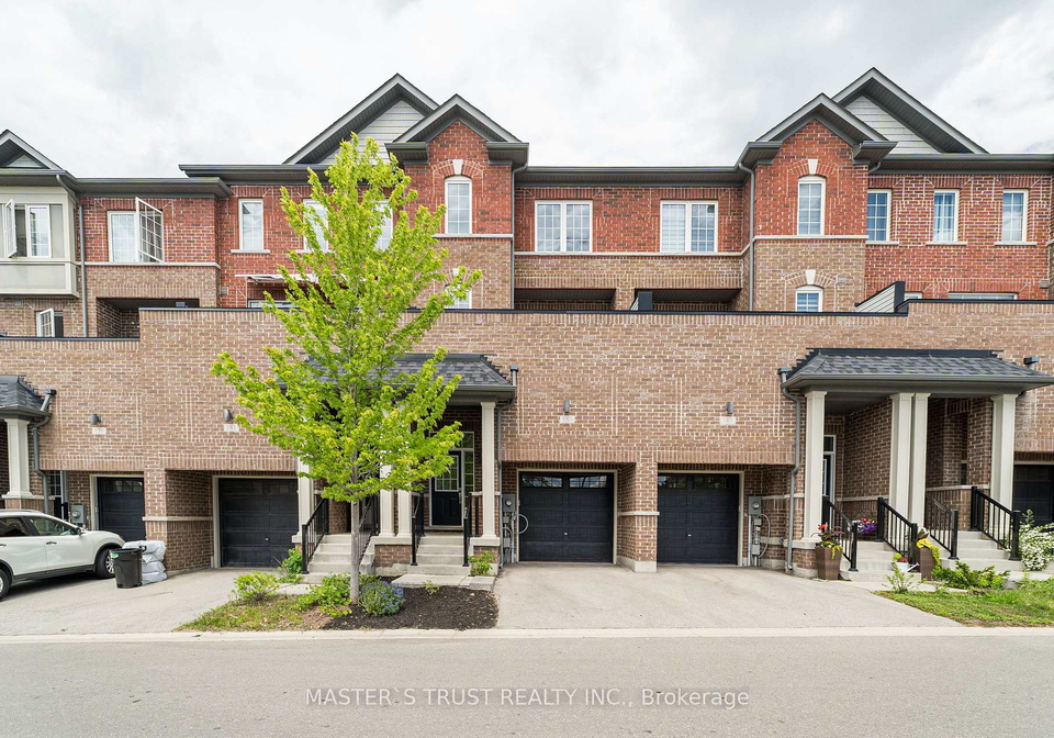 183-harding-park-street-newmarket-ontario-n13449068
