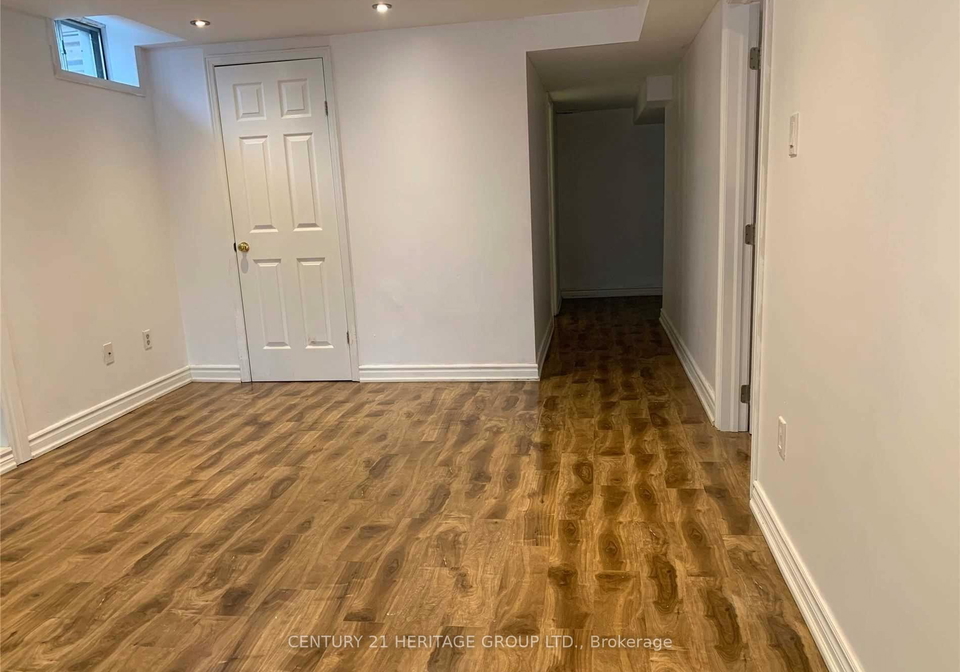27-hammond-drive-aurora-ontario-n13449572