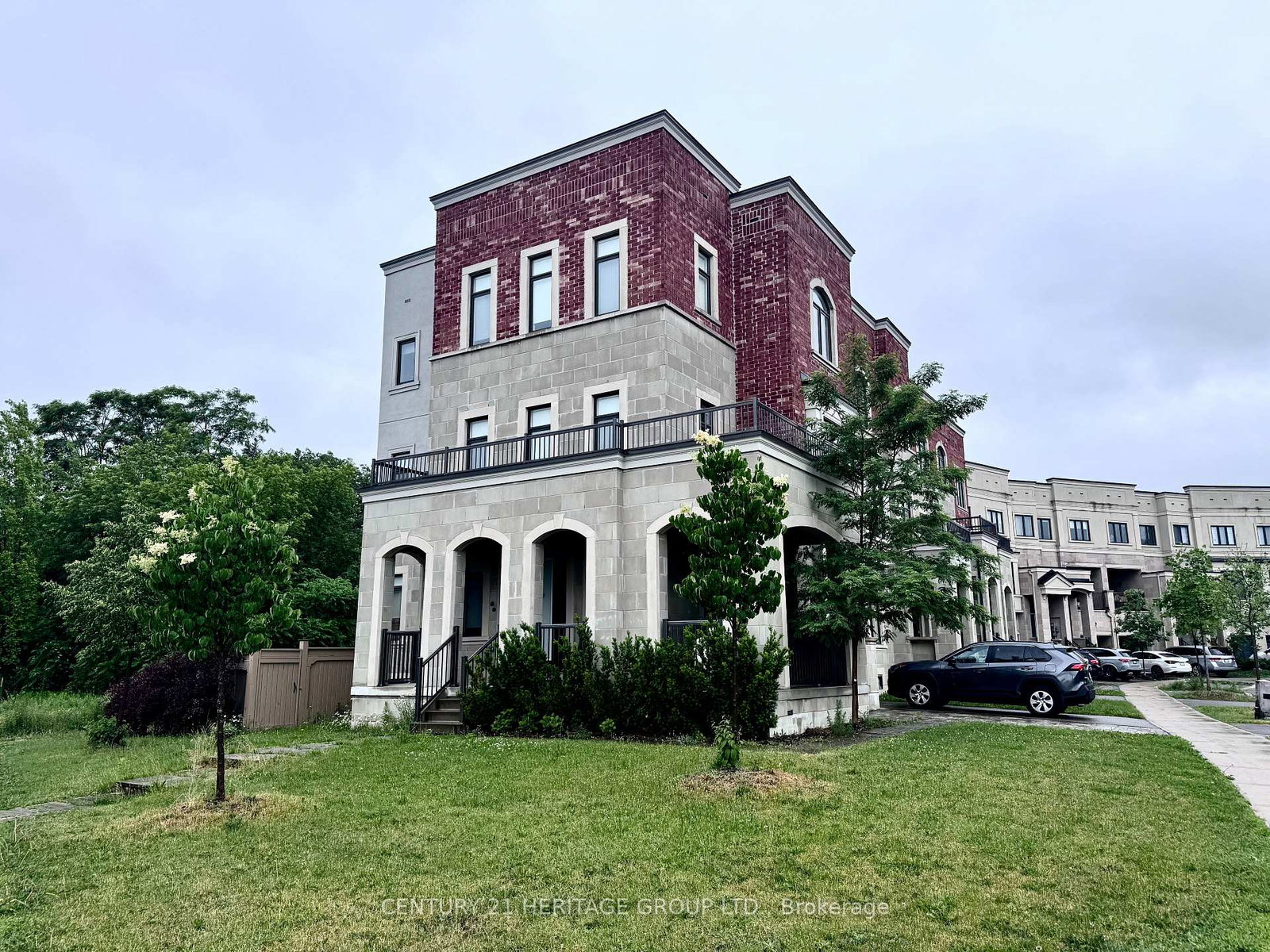 210-arianna-crescent-vaughan-ontario-n13449674