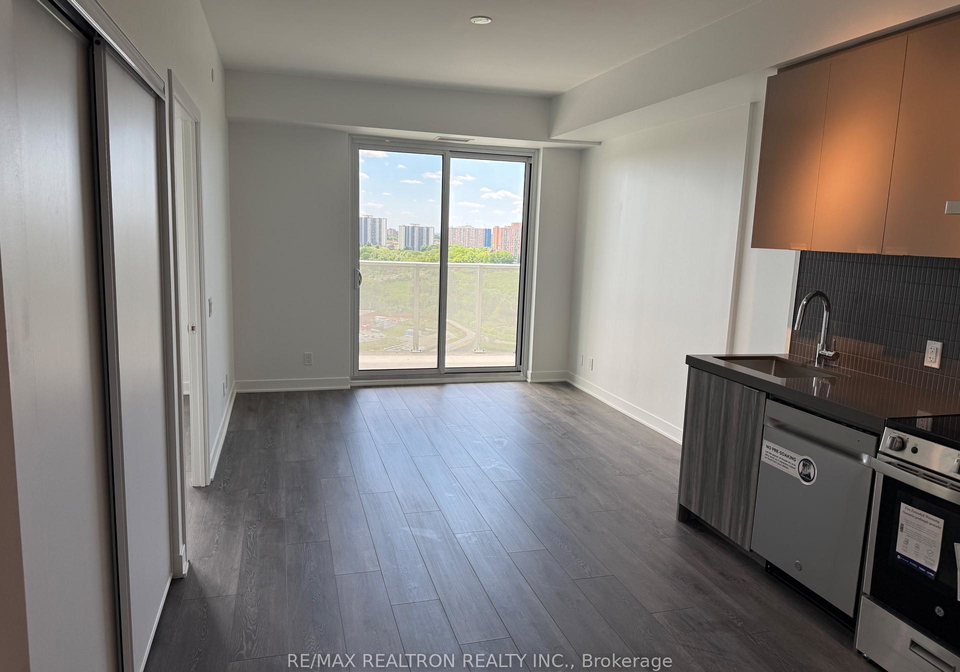 10-flavelle-trail-vaughan-ontario-n13449972