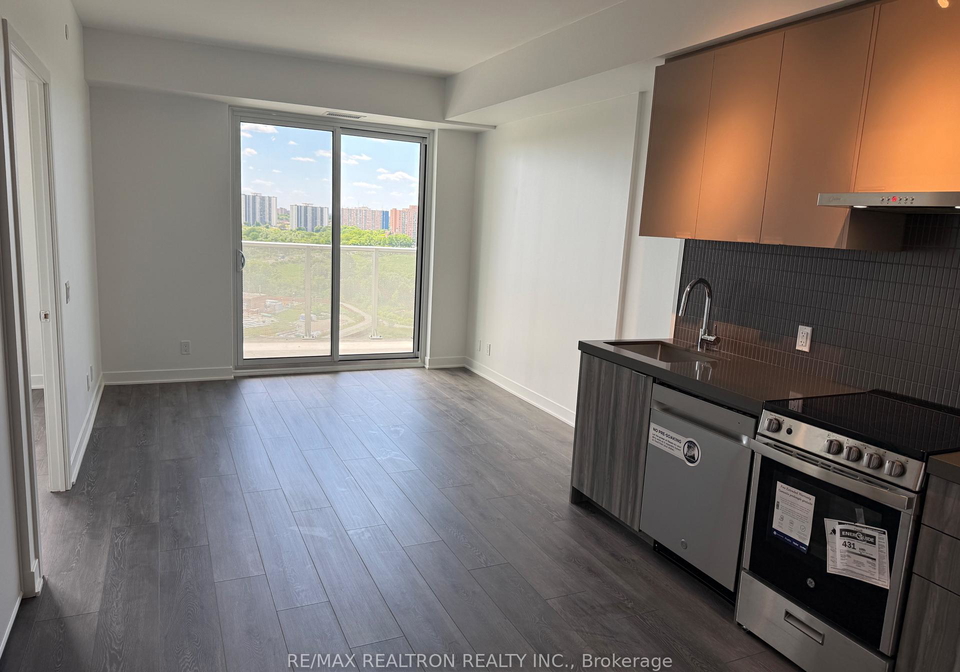 10-flavelle-trail-vaughan-ontario-n13449972