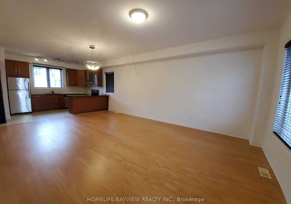 215-16th-avenue-richmond-hill-ontario-n13450392