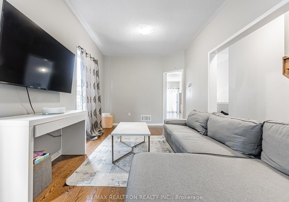 27-tuscana-boulevard-vaughan-ontario-n13450422