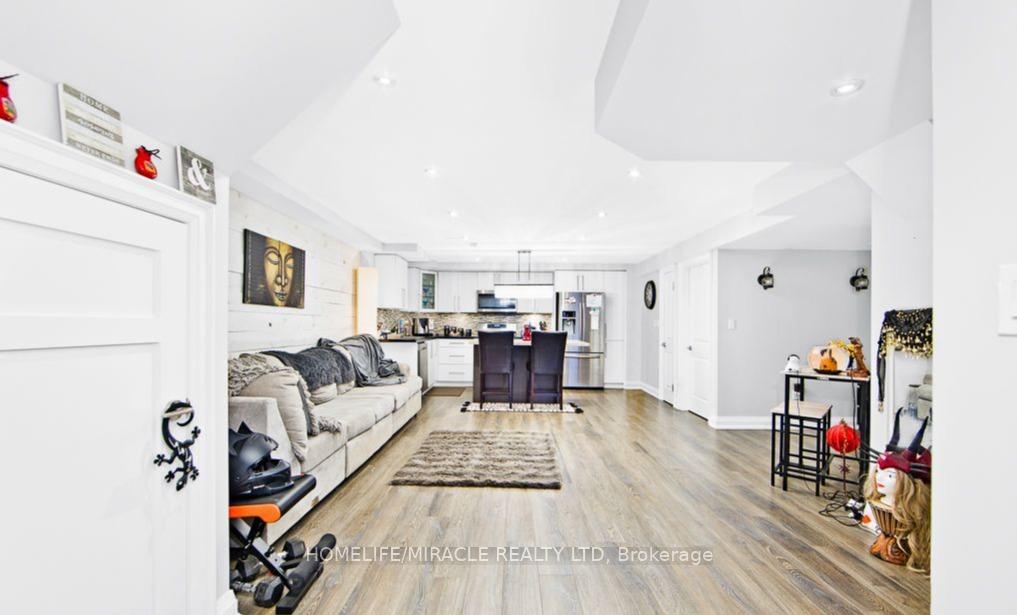 75-jewelwing-court-bradford-west-gwillimbury-ontario-n13451134