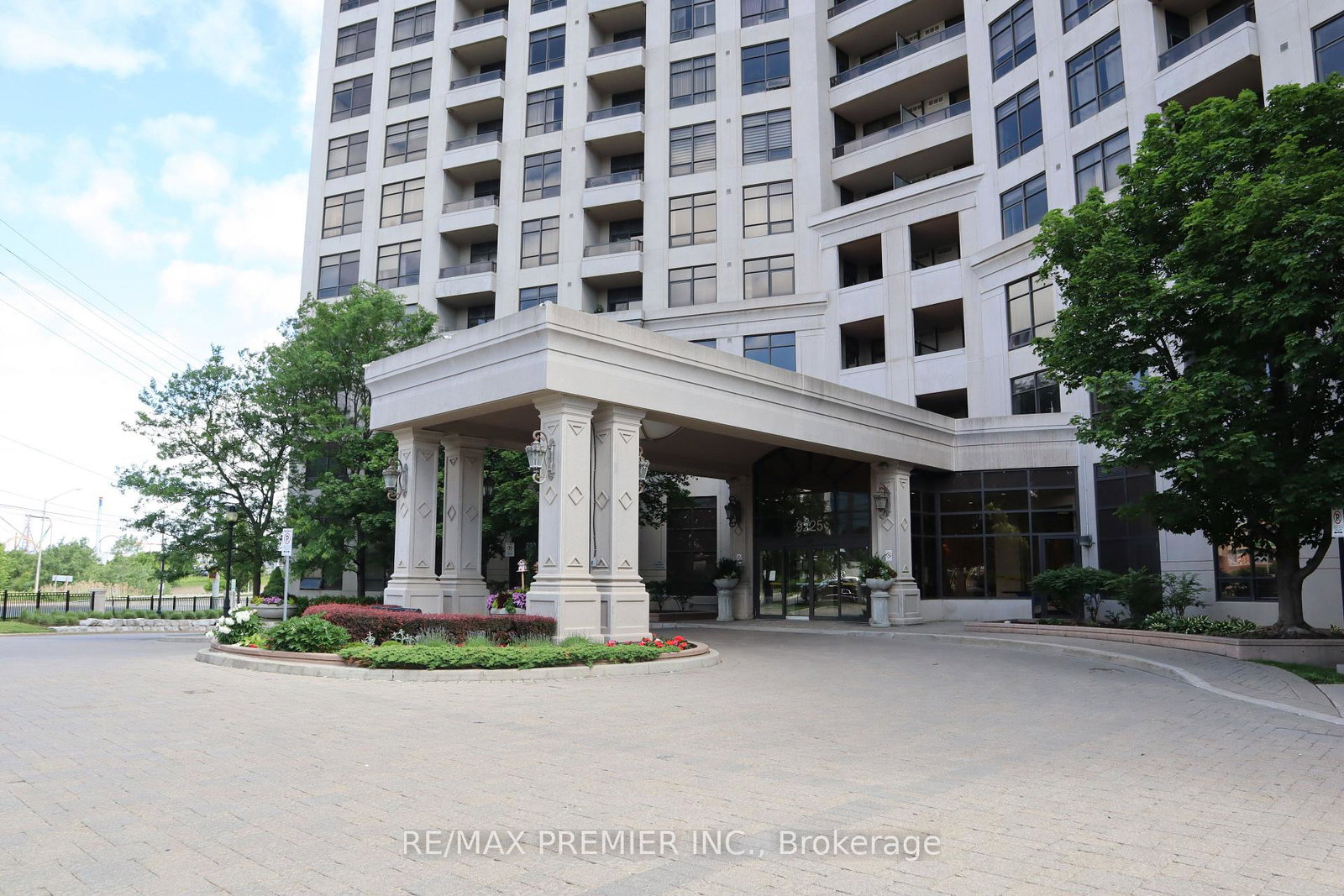 9225-jane-street-vaughan-ontario-n13451304