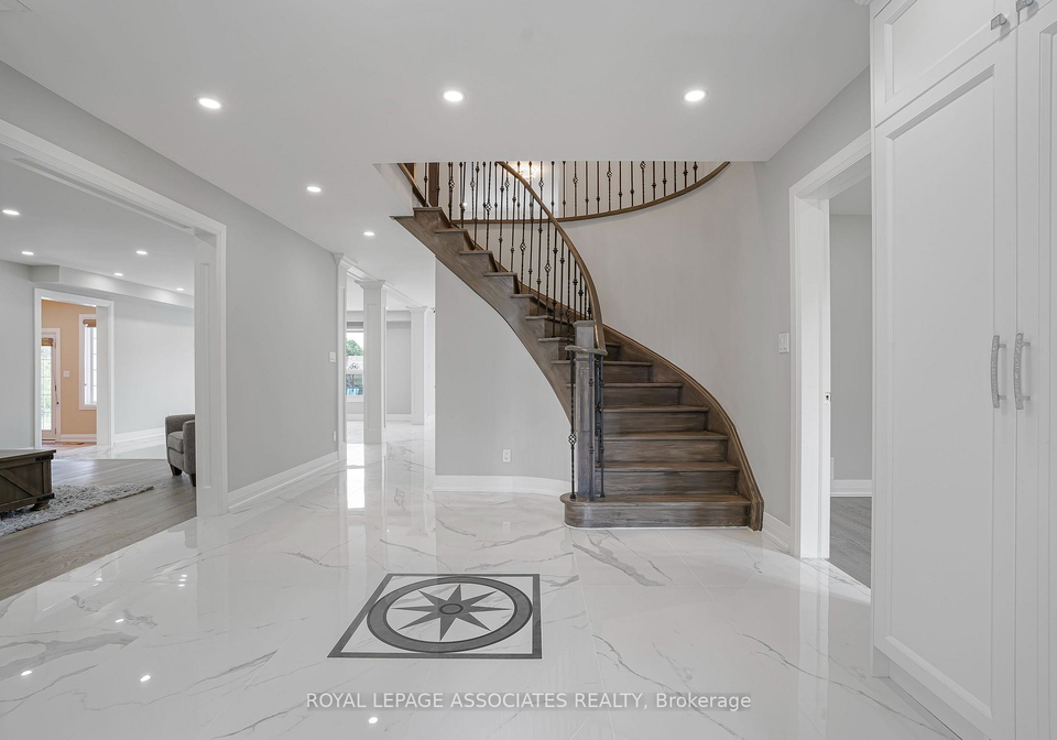 69-raeview-drive-whitchurch-stouffville-ontario-n13451486