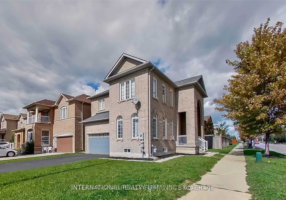 2-dolce-crescent-vaughan-ontario-n13452256