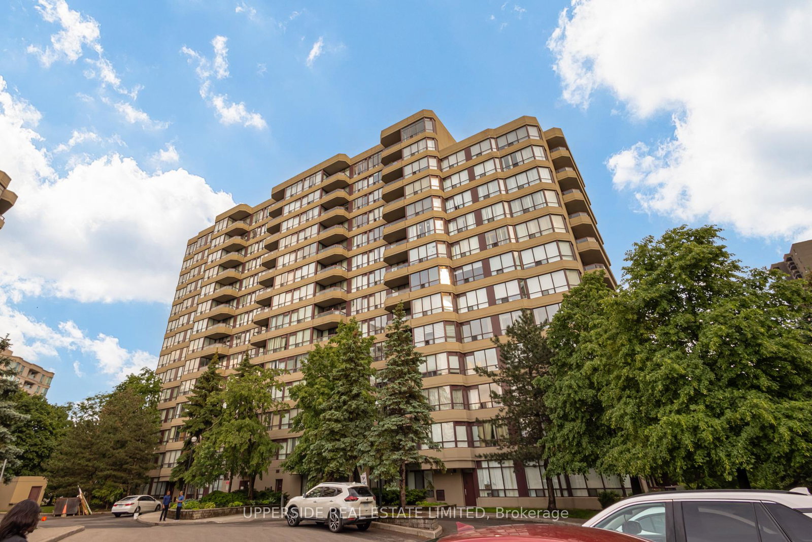 81-townsgate-drive-vaughan-ontario-n13452672