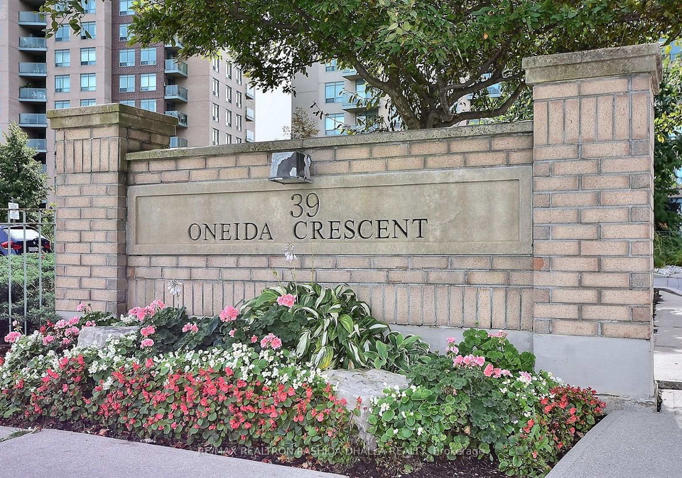 39-oneida-crescent-richmond-hill-ontario-n13452706