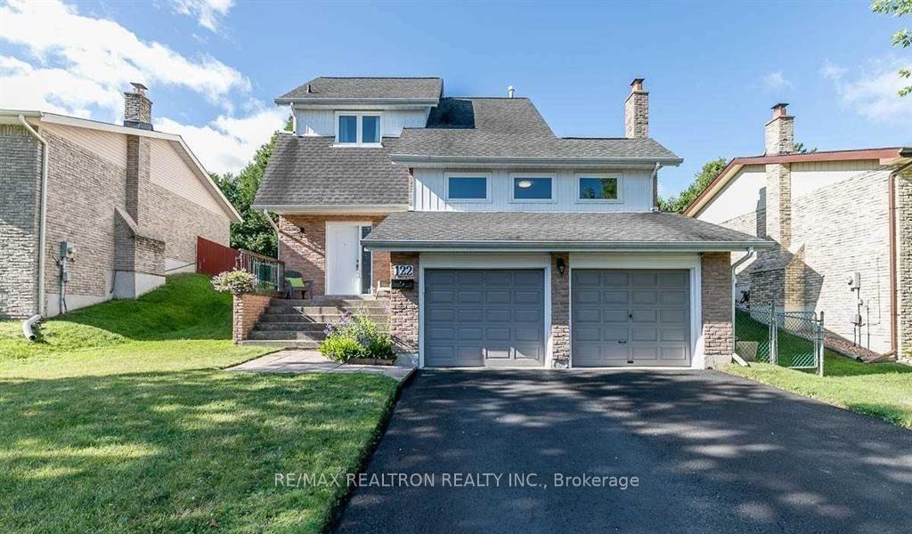 122-rutledge-avenue-newmarket-ontario-n13454116