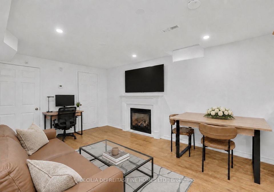 40-venetian-crescent-vaughan-ontario-n13454618