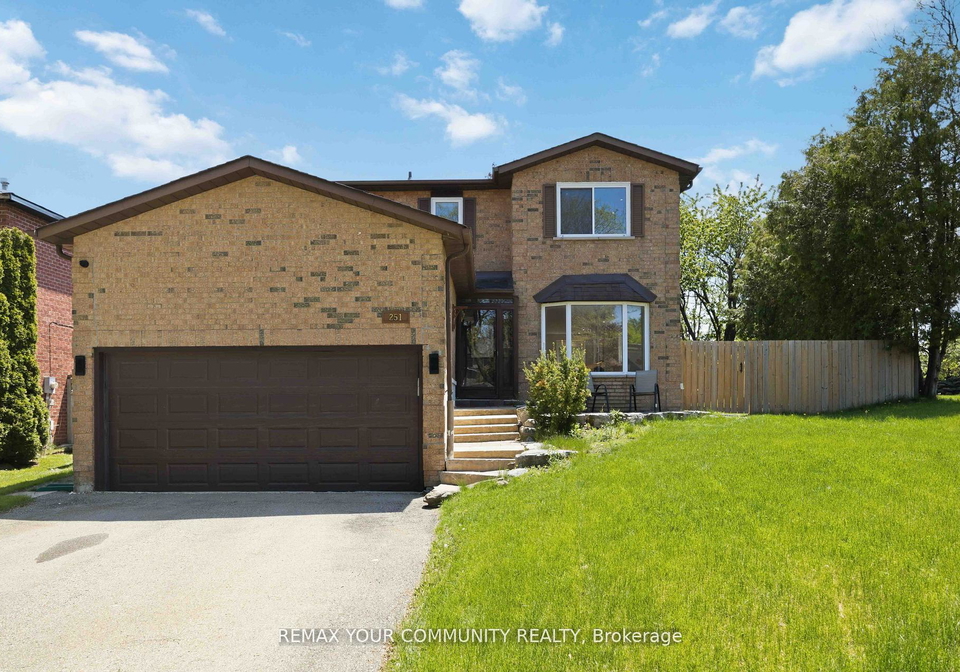 251-osmond-crescent-newmarket-ontario-n13454784
