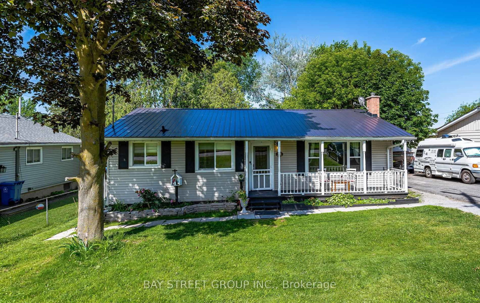 98-the-queensway-south-avenue-s-georgina-ontario-n13454814