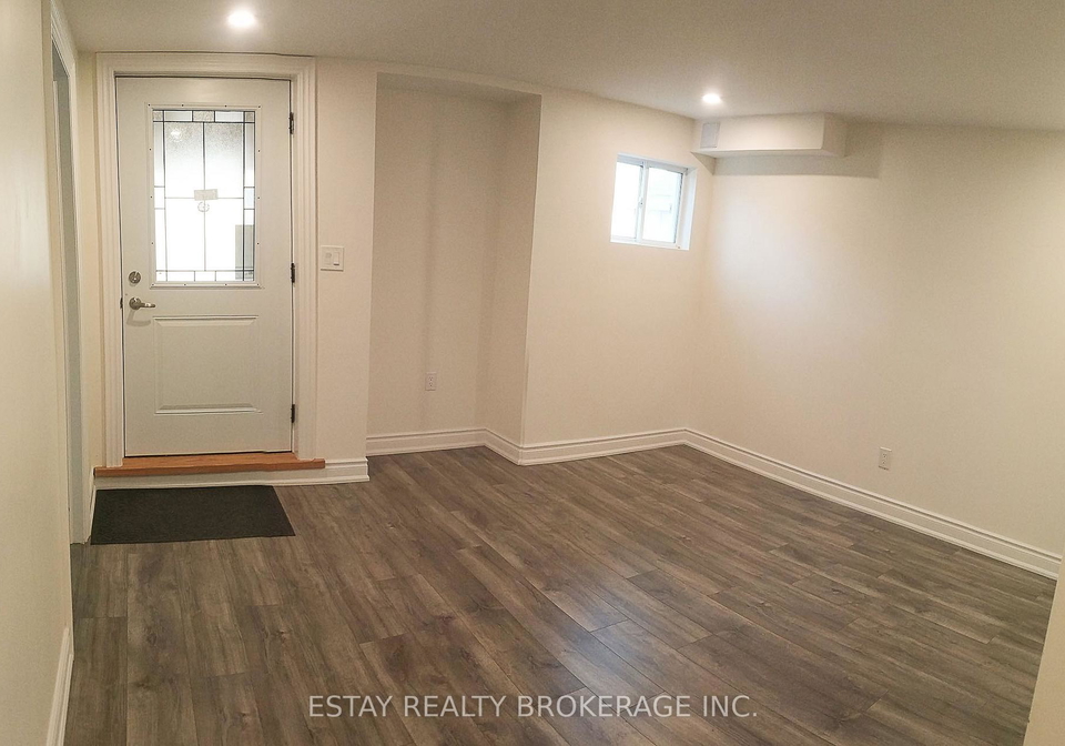 6-reynolds-crescent-aurora-ontario-n13454866
