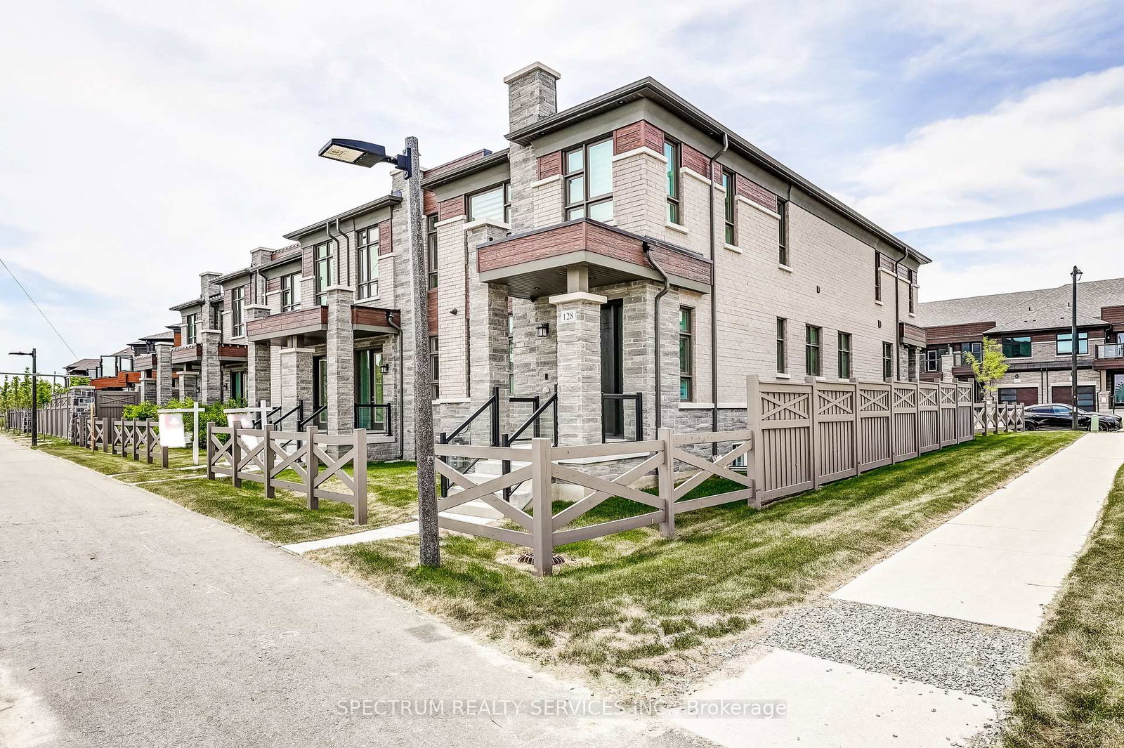 132-adario-crescent-vaughan-ontario-n13455234