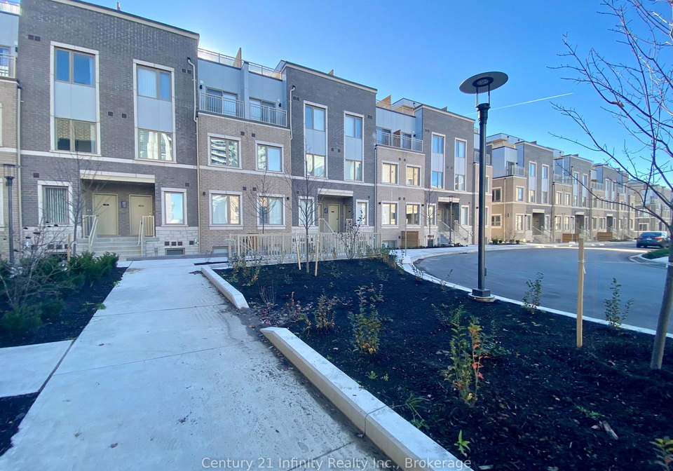 100-honeycrisp-crescent-vaughan-ontario-n13455642