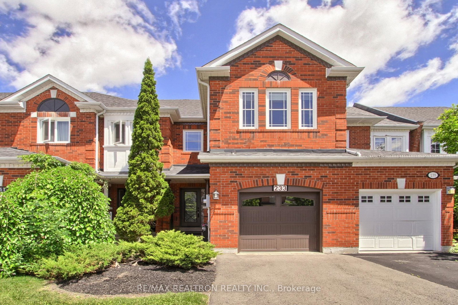233-denise-circle-newmarket-ontario-n13455698