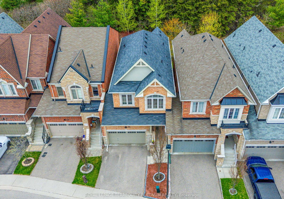 12-mack-clement-lane-richmond-hill-ontario-n13455852