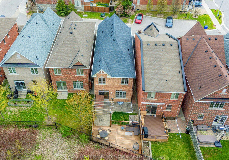 12-mack-clement-lane-richmond-hill-ontario-n13455852