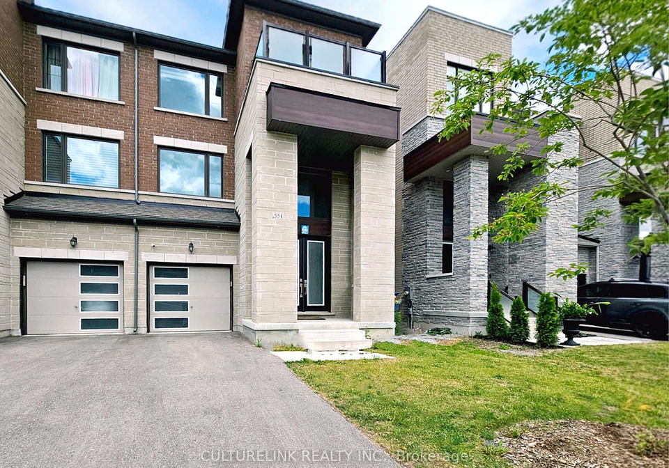 551-new-england-court-newmarket-ontario-n13456176