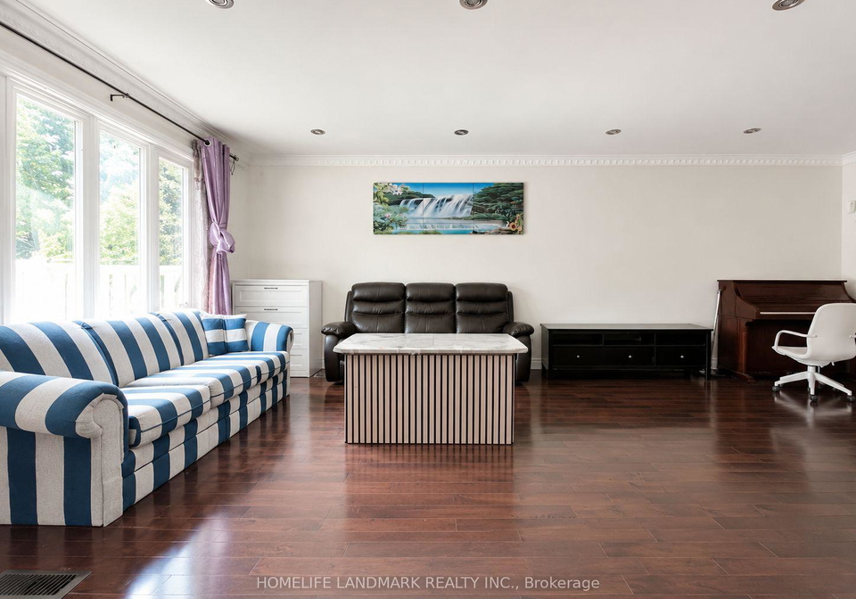 102-chloe-crescent-markham-ontario-n13456394