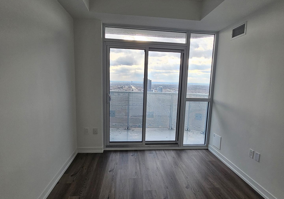 225-commerce-street-vaughan-ontario-n13456468