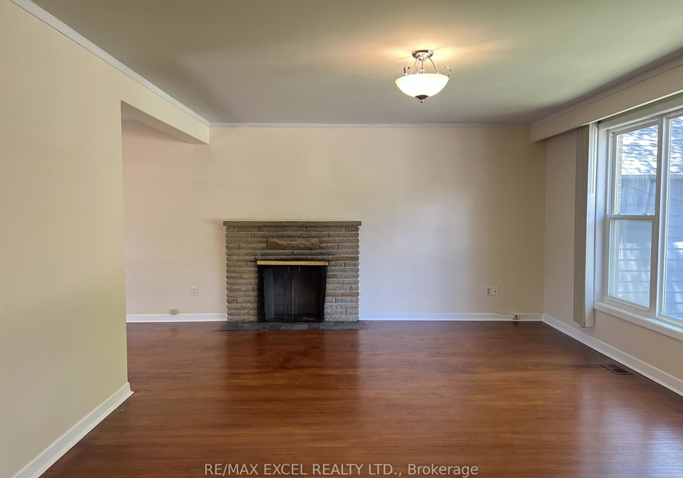 36-hall-street-richmond-hill-ontario-n13456720