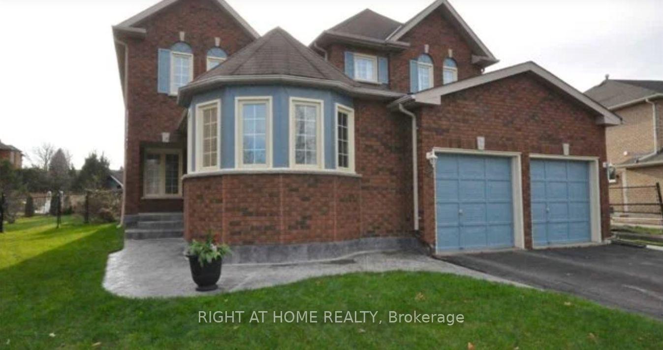 92-nelson-circle-newmarket-ontario-n13457052