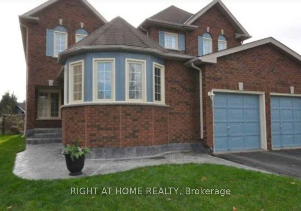 92-nelson-circle-newmarket-ontario-n13457052