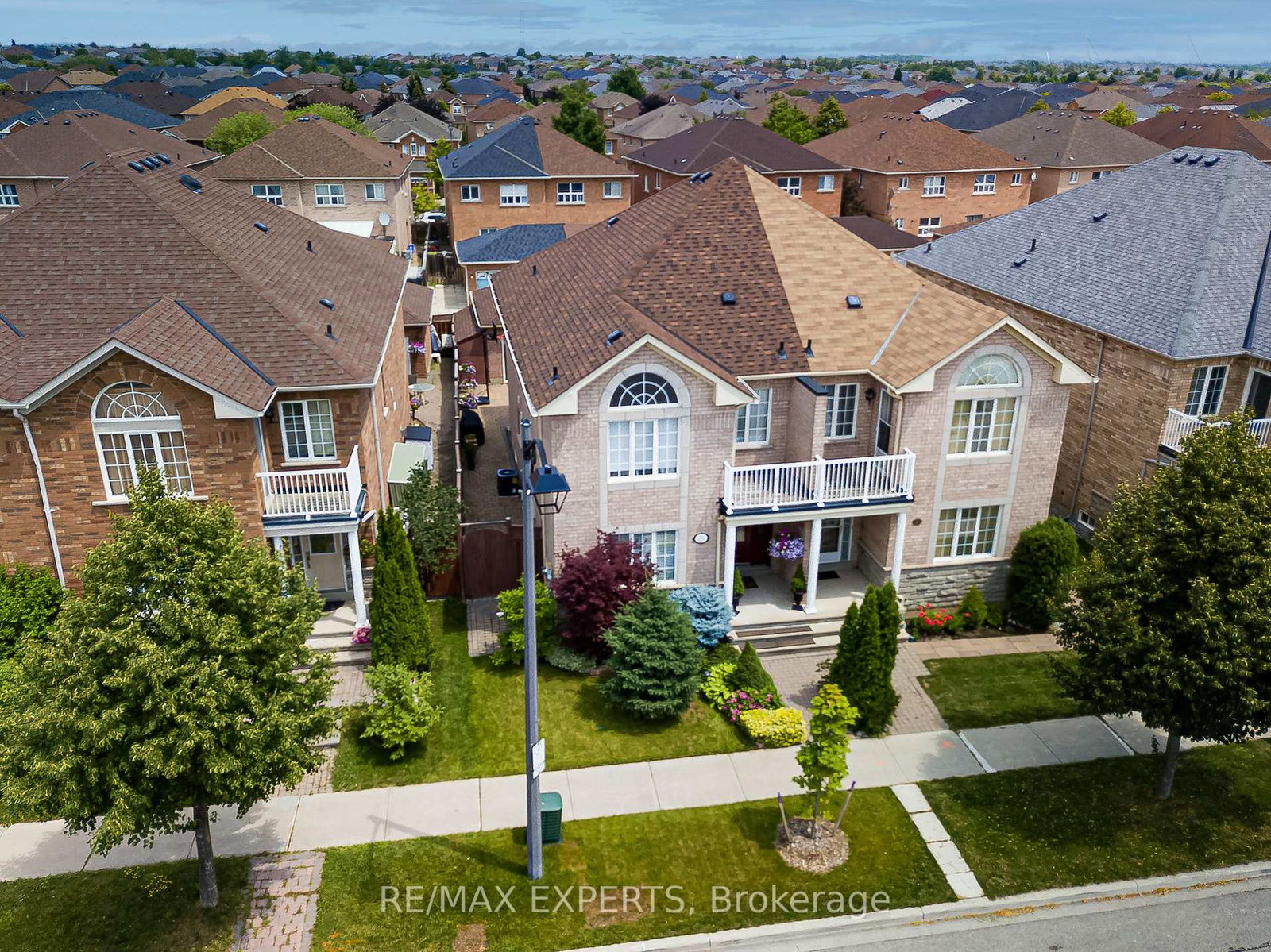 353-napa-valley-avenue-vaughan-ontario-n13457090