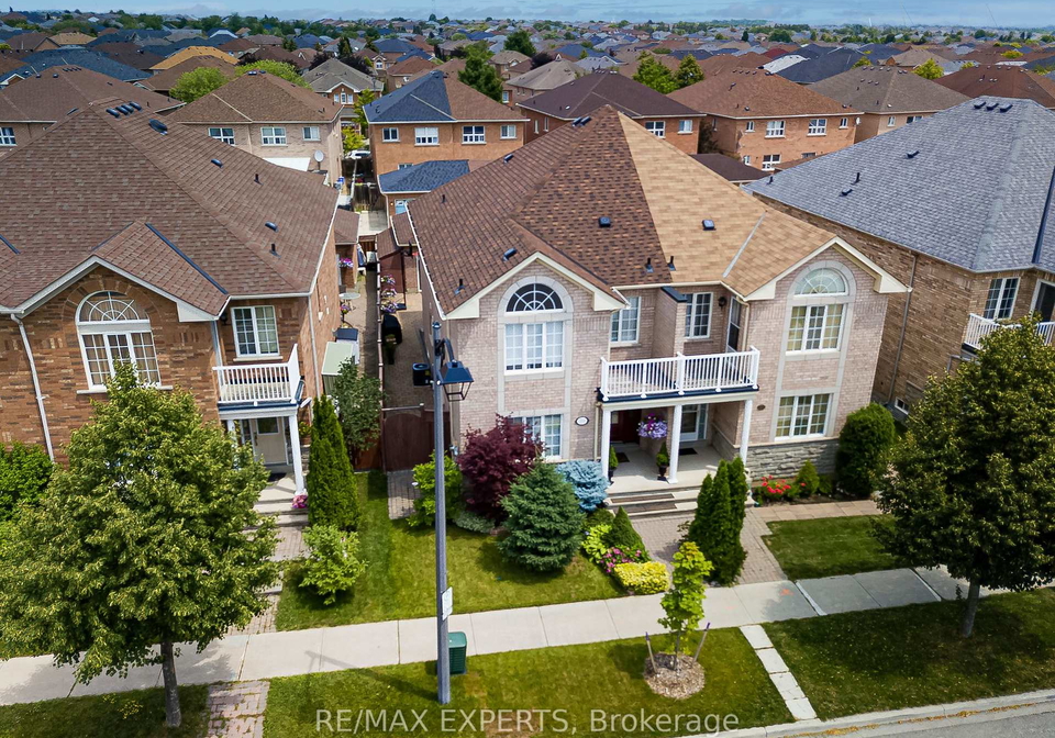 353-napa-valley-avenue-vaughan-ontario-n13457090