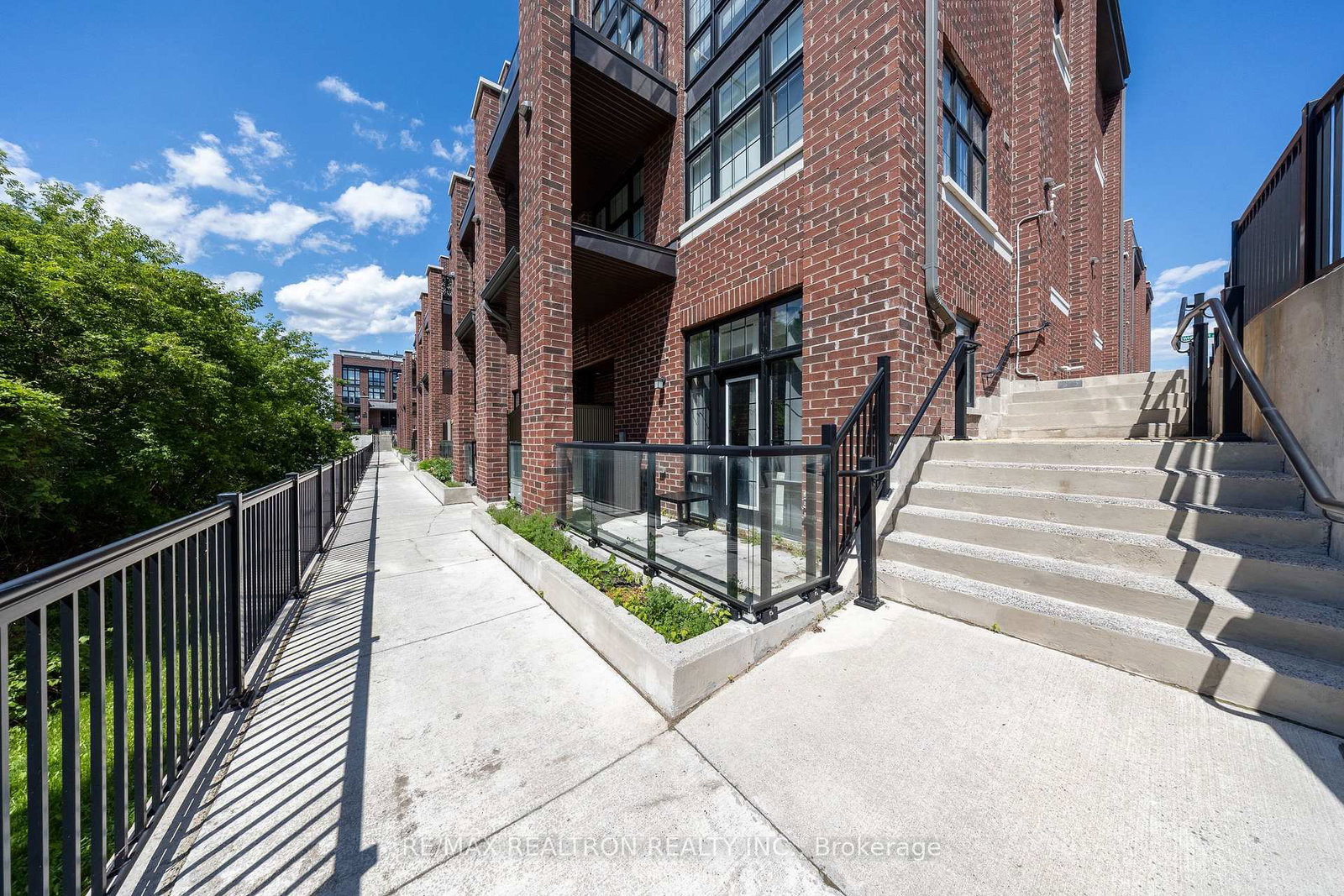 6-whitaker-way-whitchurch-stouffville-ontario-n13457144